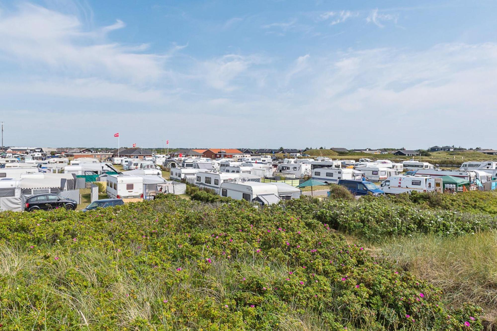 First Camp Lakolk Strand Camping Extérieur photo